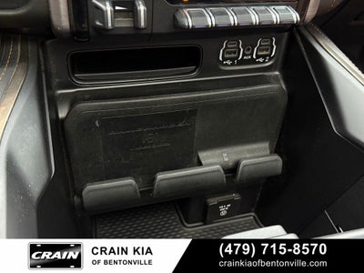 2020 RAM 1500 Laramie Longhorn - 4WD / PANORAMIC SUNROOF / LIFTED!