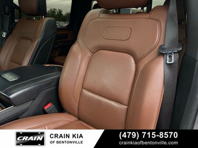 2020 RAM 1500 Laramie Longhorn - 4WD / PANORAMIC SUNROOF / LIFTED!