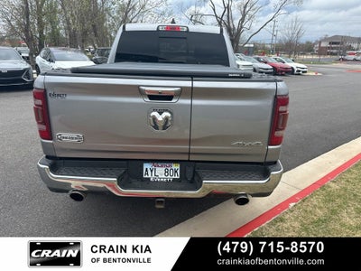 2020 RAM 1500 Laramie Longhorn - 4WD / PANORAMIC SUNROOF / LIFTED!