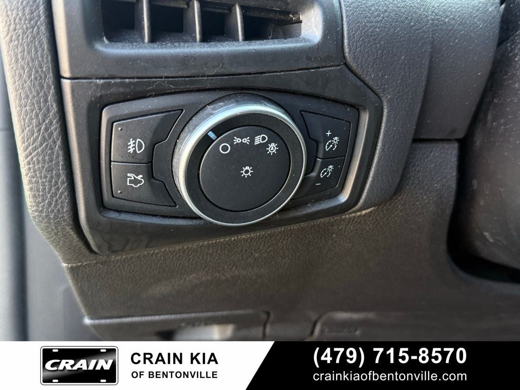 2018 Ford Focus Titanium - HATCHBACK / SUNROOF / CLEAN CARFAX / LOW MILES!