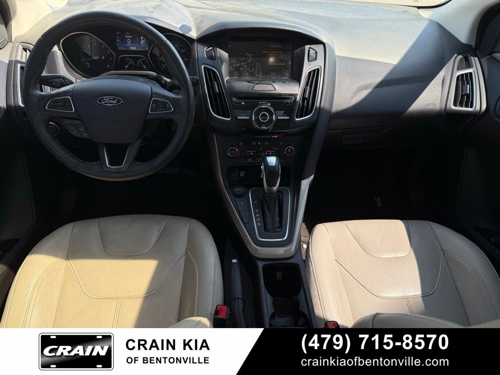 2018 Ford Focus Titanium - HATCHBACK / SUNROOF / CLEAN CARFAX / LOW MILES!