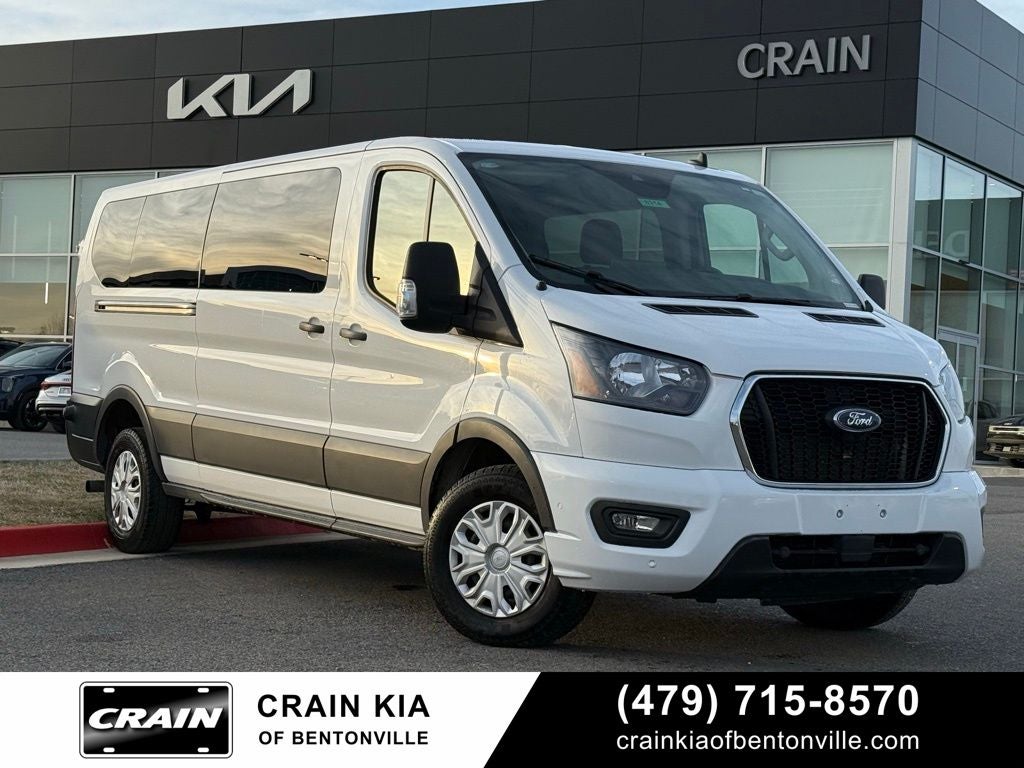 2024 Ford Transit-350 XLT - 12 PASSENGER / CLEAN CARFAX / ONE OWNER