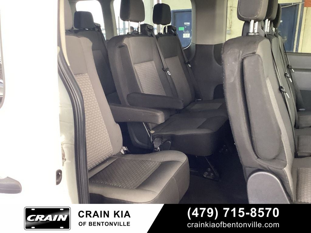 2024 Ford Transit-350 XLT - 12 PASSENGER / CLEAN CARFAX / ONE OWNER