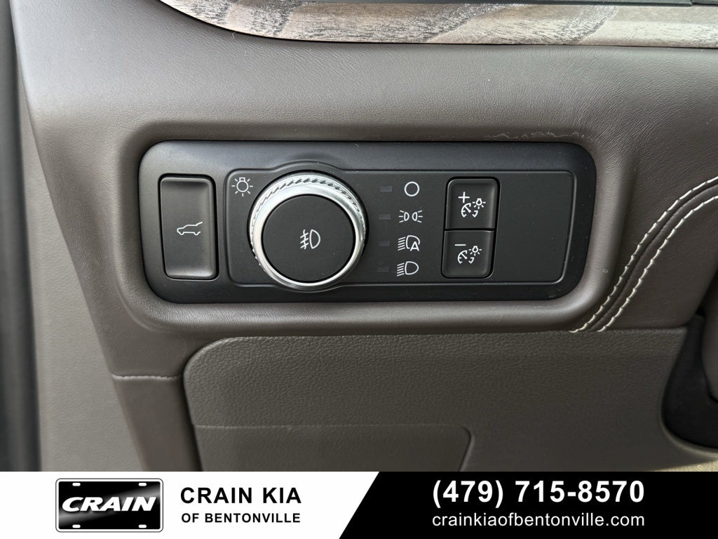 2020 Ford Explorer Platinum - 4WD / PANORAMIC SUNROOF / CLEAN CARFAX