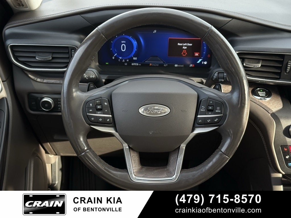 2020 Ford Explorer Platinum - 4WD / PANORAMIC SUNROOF / CLEAN CARFAX