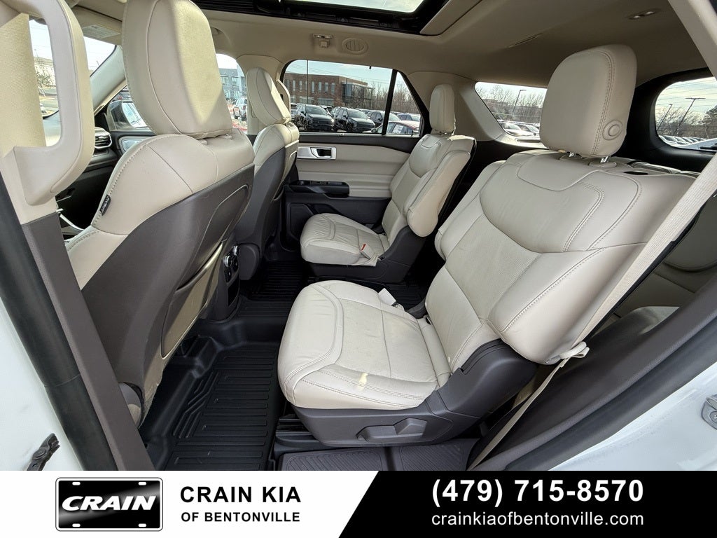 2020 Ford Explorer Platinum - 4WD / PANORAMIC SUNROOF / CLEAN CARFAX
