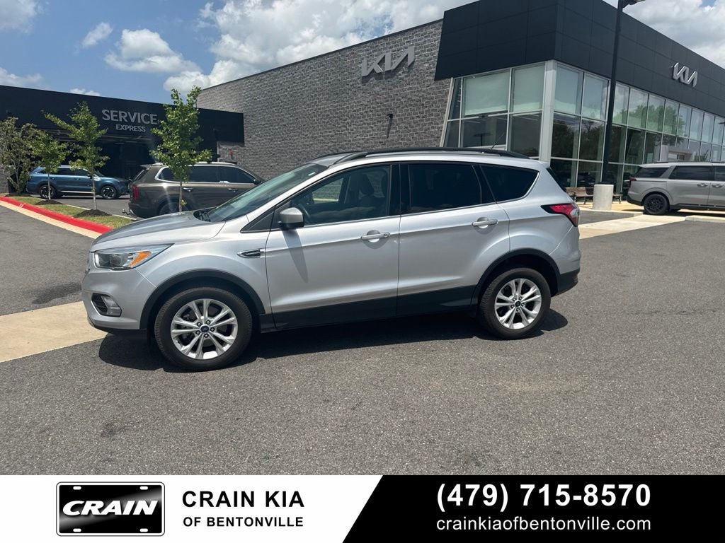2018 Ford Escape SE - 4WD / CLEAN CARFAX / ONE OWNER