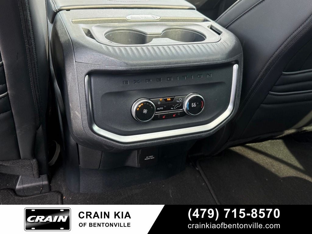 2025 Ford Expedition Platinum - 4WD / PANORAMIC SUNROOF / ONE OWNER