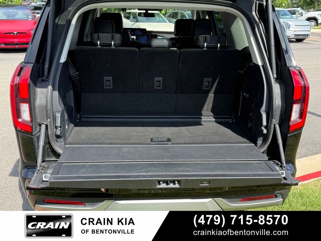 2025 Ford Expedition Platinum - 4WD / PANORAMIC SUNROOF / ONE OWNER