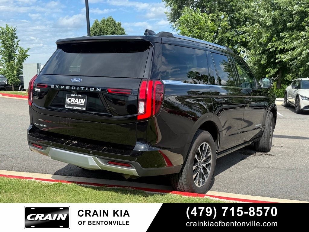 2025 Ford Expedition Platinum - 4WD / PANORAMIC SUNROOF / ONE OWNER