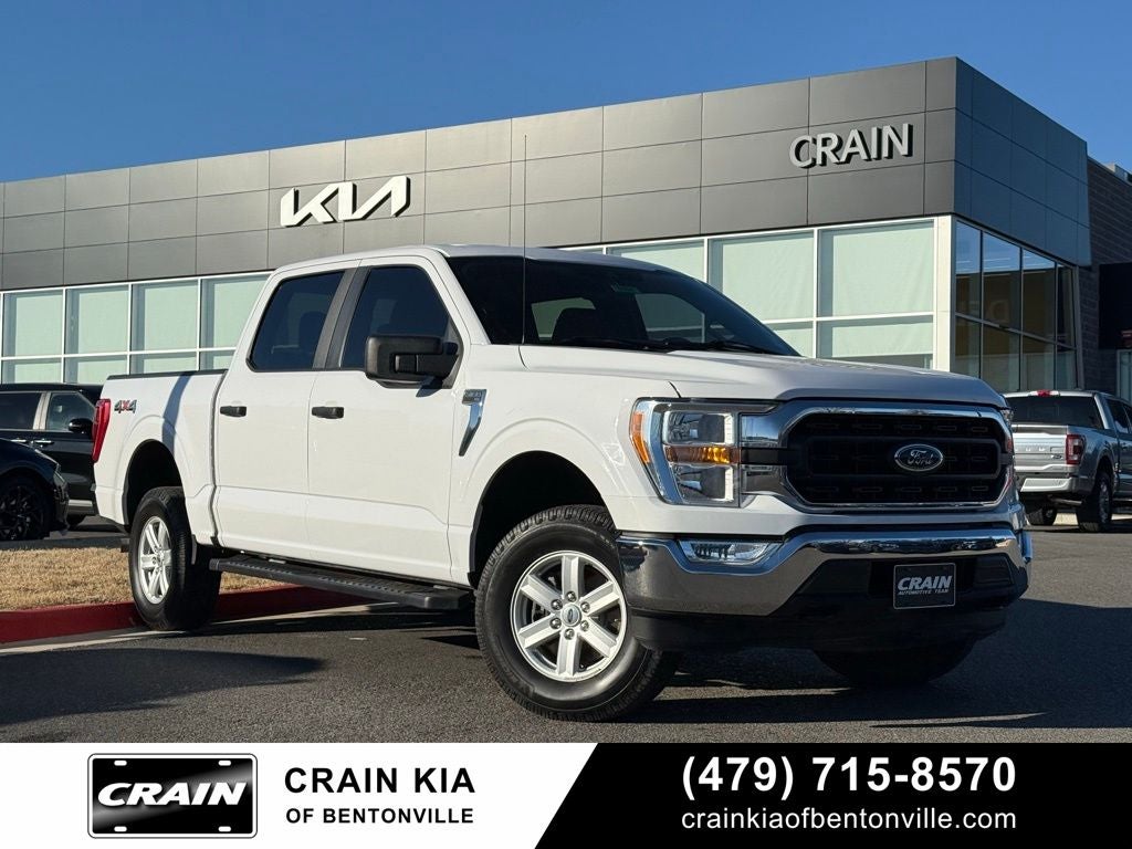 2021 Ford F-150 XLT - 4WD / CLEAN CARFAX