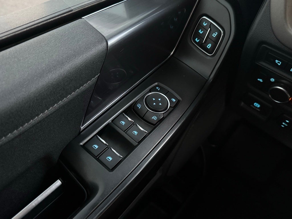 2022 Ford F-150 Raptor - 4WD / CLEAN CARFAX