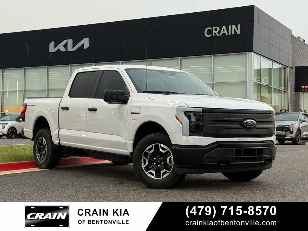 2022 Ford F-150 Lightning Pro - AWD / CLEAN CARFAX / ONE OWNER