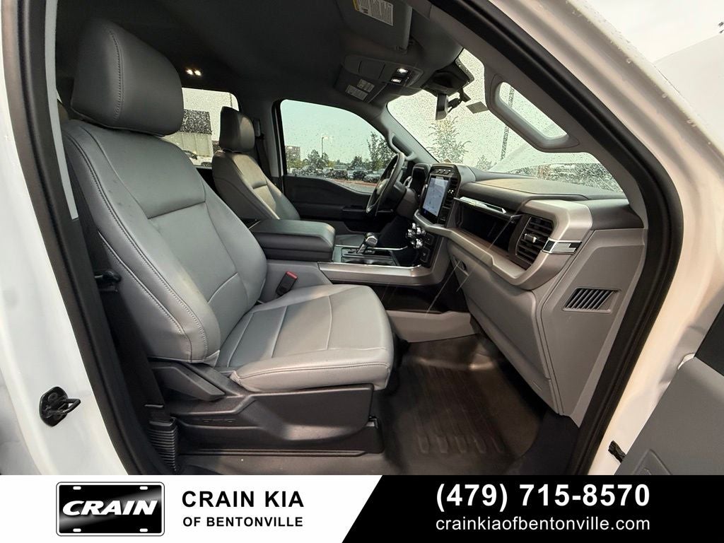 2022 Ford F-150 Lightning Pro - AWD / CLEAN CARFAX / ONE OWNER