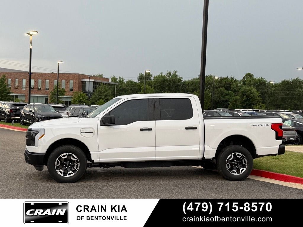 2022 Ford F-150 Lightning Pro - AWD / CLEAN CARFAX / ONE OWNER