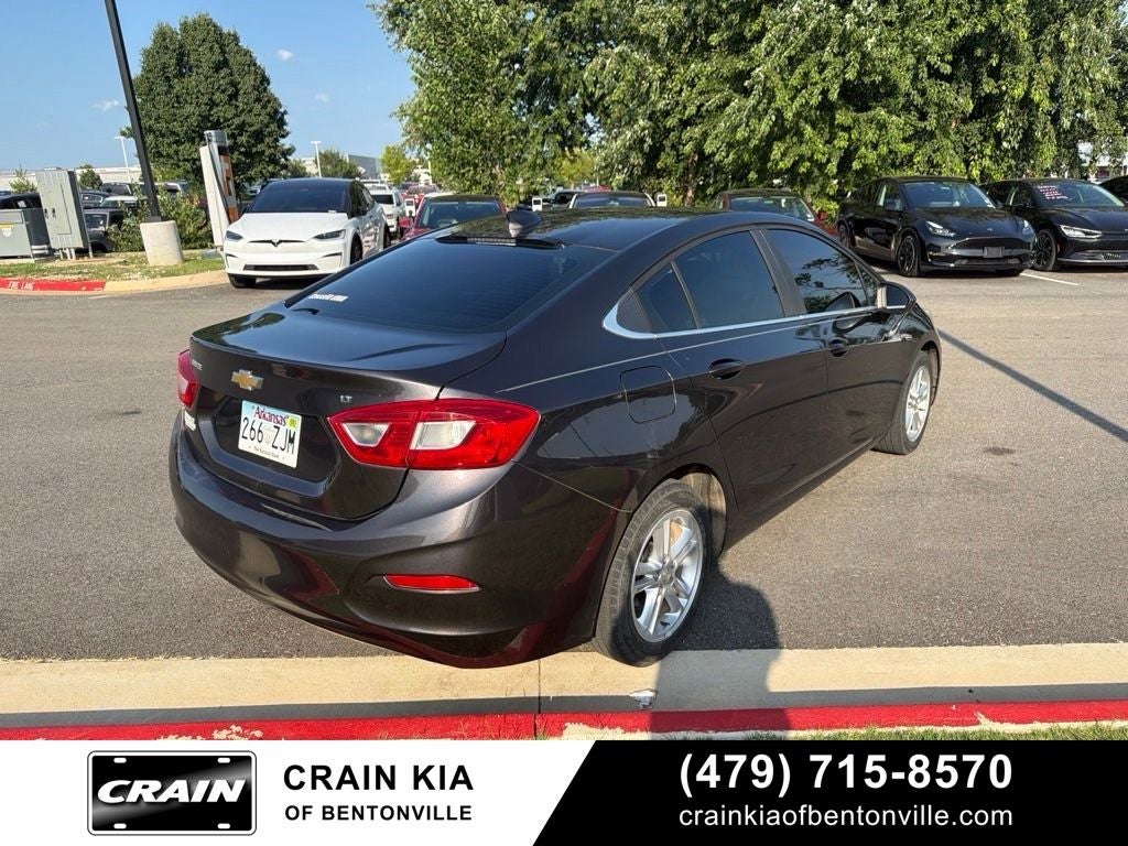 2017 Chevrolet Cruze LT - CLEAN CARFAX