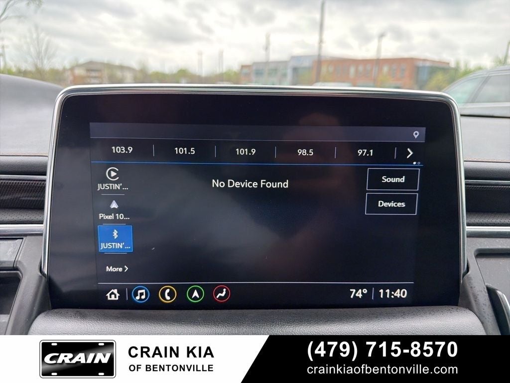 2021 GMC Yukon AT4 - 4WD / PANORAMIC SUNROOF / CLEAN CARFAX