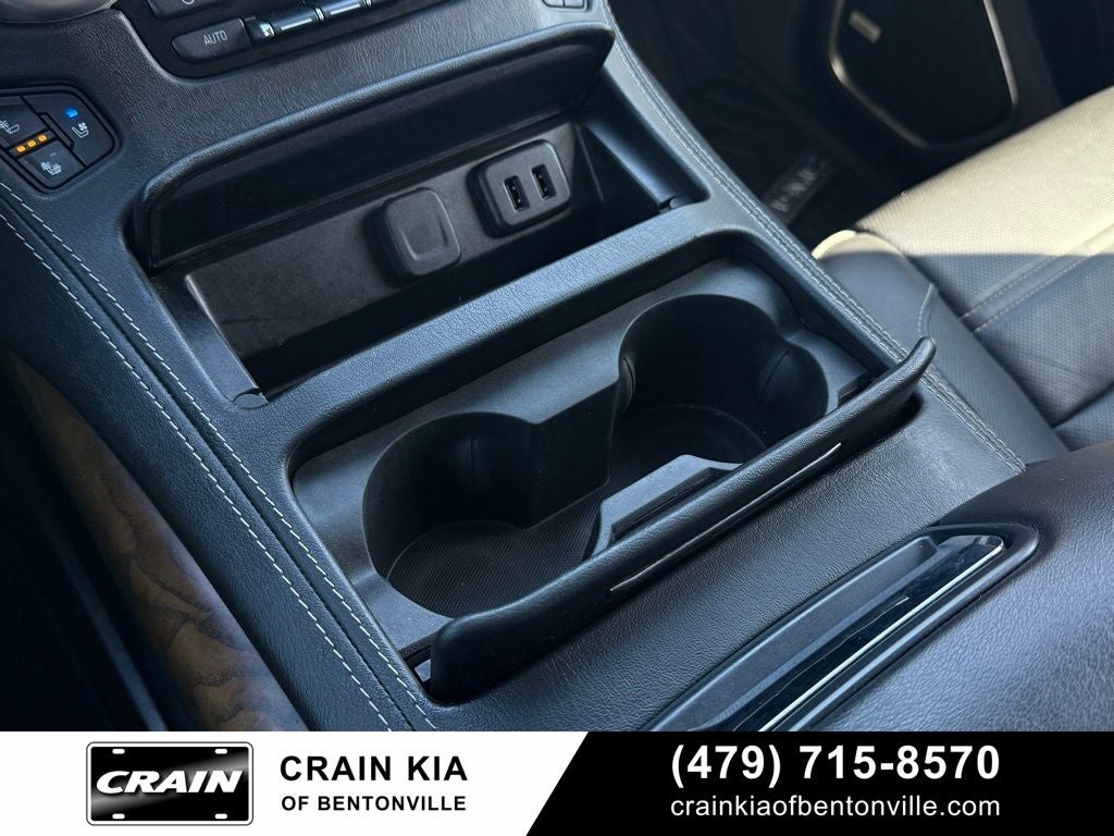 2018 GMC Yukon XL Denali Ultimate - 4WD / SUNROOF / CLEAN CARFAX