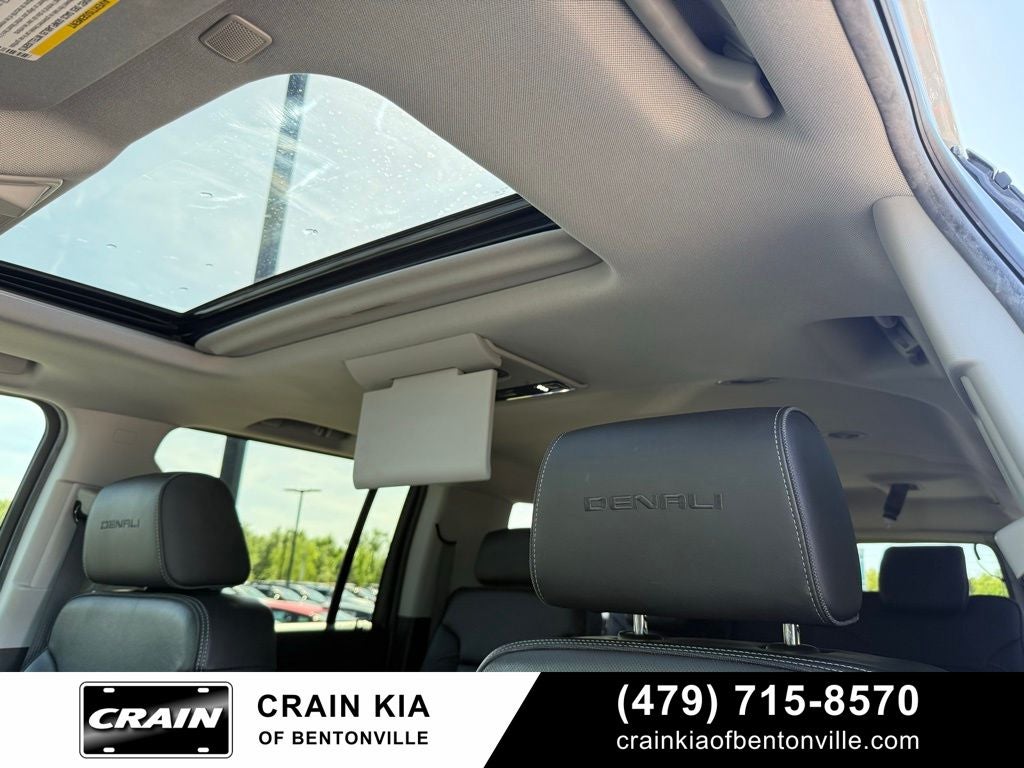 2018 GMC Yukon XL Denali Ultimate - 4WD / SUNROOF / CLEAN CARFAX