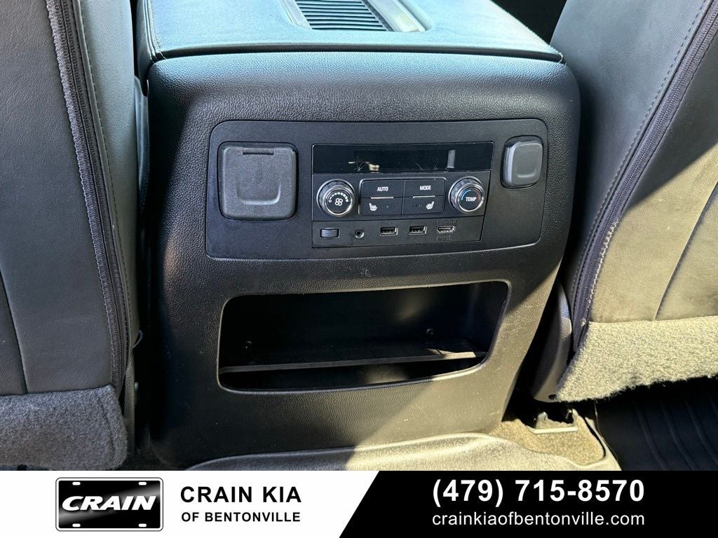 2018 GMC Yukon XL Denali Ultimate - 4WD / SUNROOF / CLEAN CARFAX