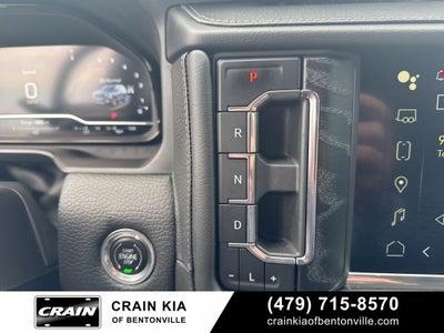 2022 GMC Yukon XL Denali - 4WD / CLEAN CARFAX