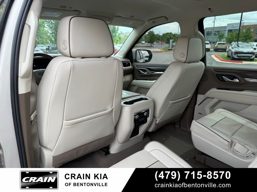 2022 GMC Yukon XL Denali - 4WD / CLEAN CARFAX / ONE OWNER