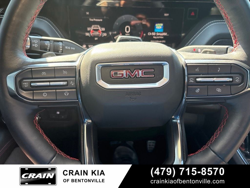 2025 GMC Yukon AT4 Ultimate - 4WD / PANORAMIC SUNROOF / ONE OWNER