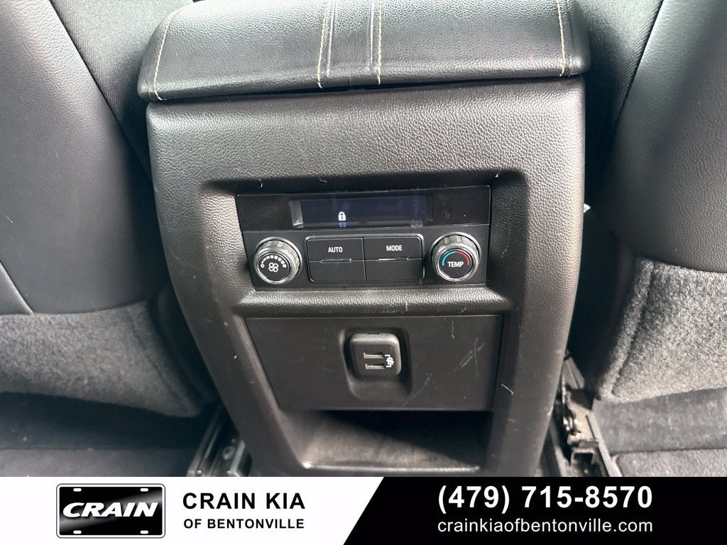 2023 Chevrolet Traverse LT Leather - AWD / CLEAN CARFAX