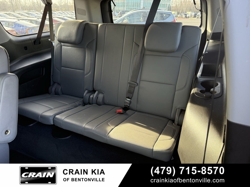 2019 Chevrolet Suburban LT - 4WD / SUNROOF / CLEAN CARFAX