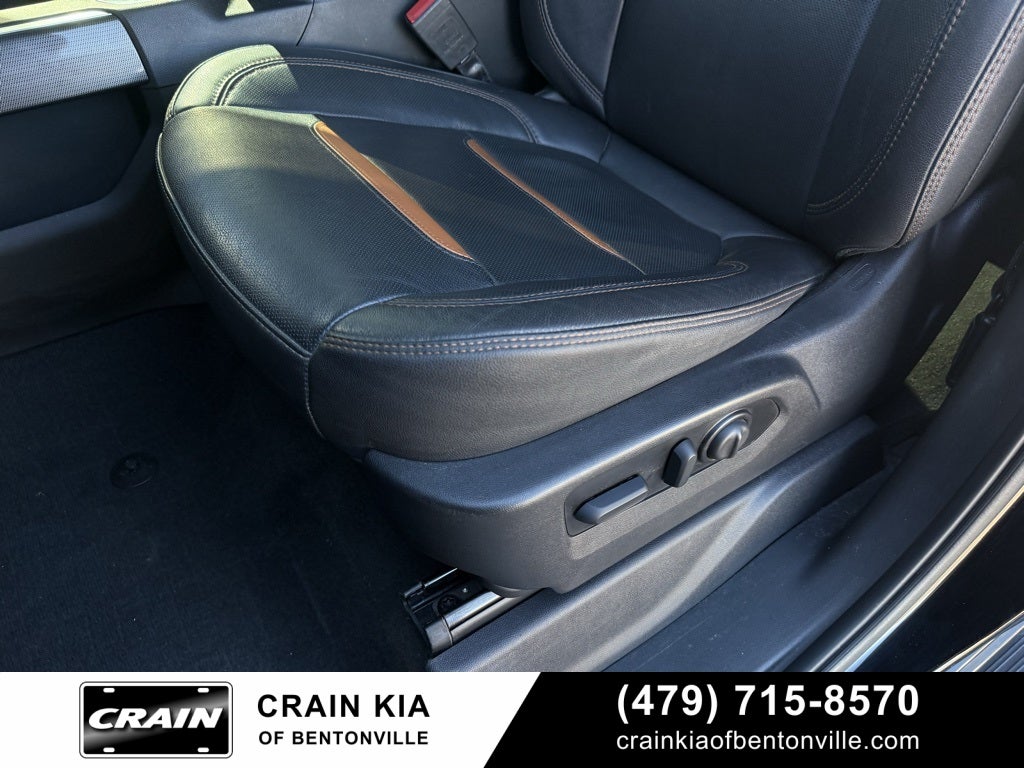 2022 GMC Sierra 2500HD AT4 - 4WD / SUNROOF / CLEAN CARFAX