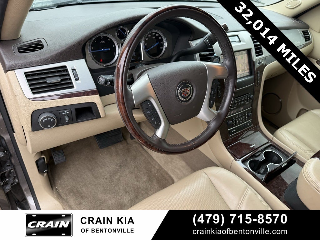 2014 Cadillac Escalade Premium - AWD / CLEAN CARFAX / VERY LOW MILES!