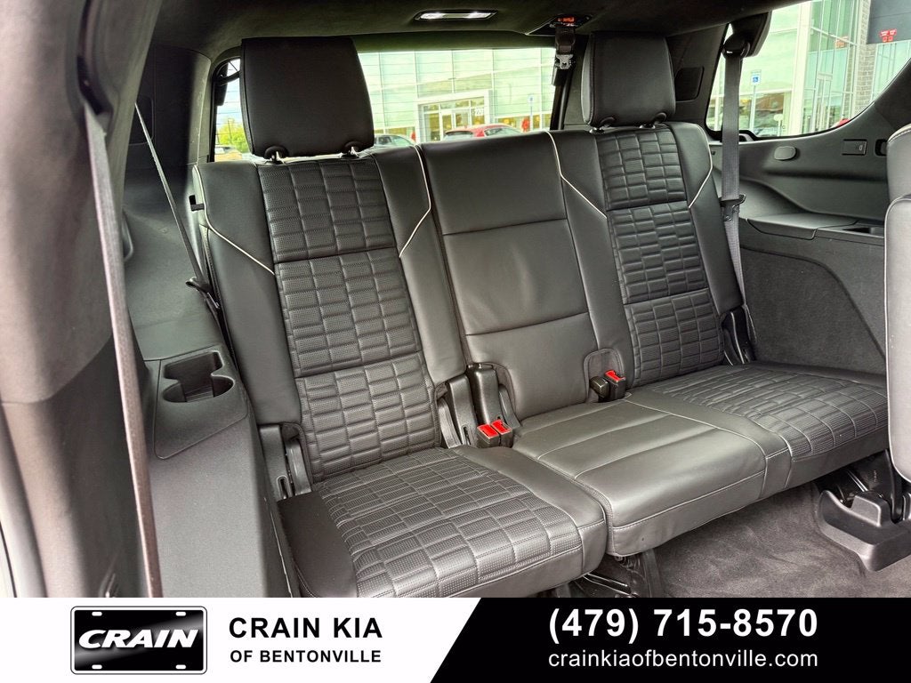 2023 Cadillac Escalade Sport Platinum Onyx - 4WD / PANORAMIC SUNROOF / CLEAN CARFAX