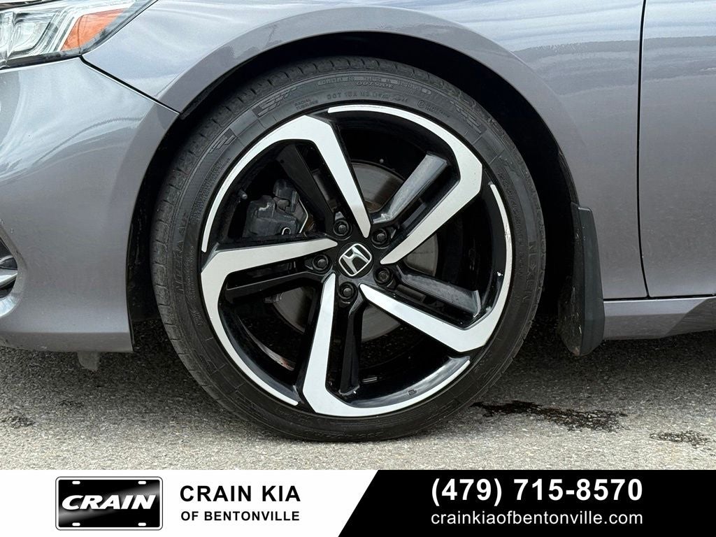 2019 Honda Accord Sport 2.0T - CLEAN CARFAX