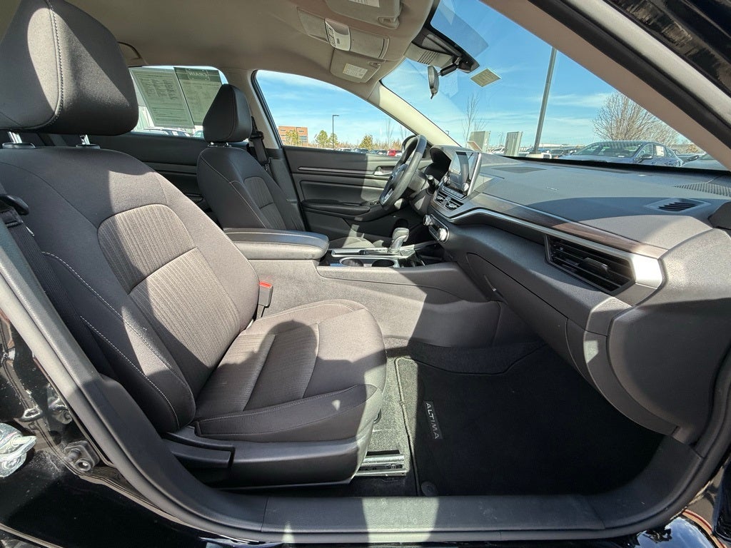 2024 Nissan Altima 2.5 SV - CLEAN CARFAX / ONE OWNER