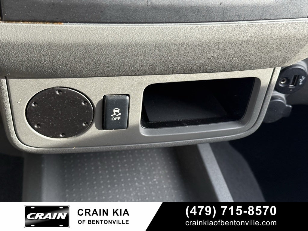 2019 Nissan Frontier SV - CLEAN CARFAX