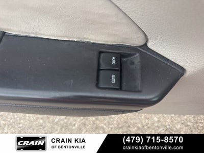 2011 Ford Mustang V6 - CLEAN CARFAX