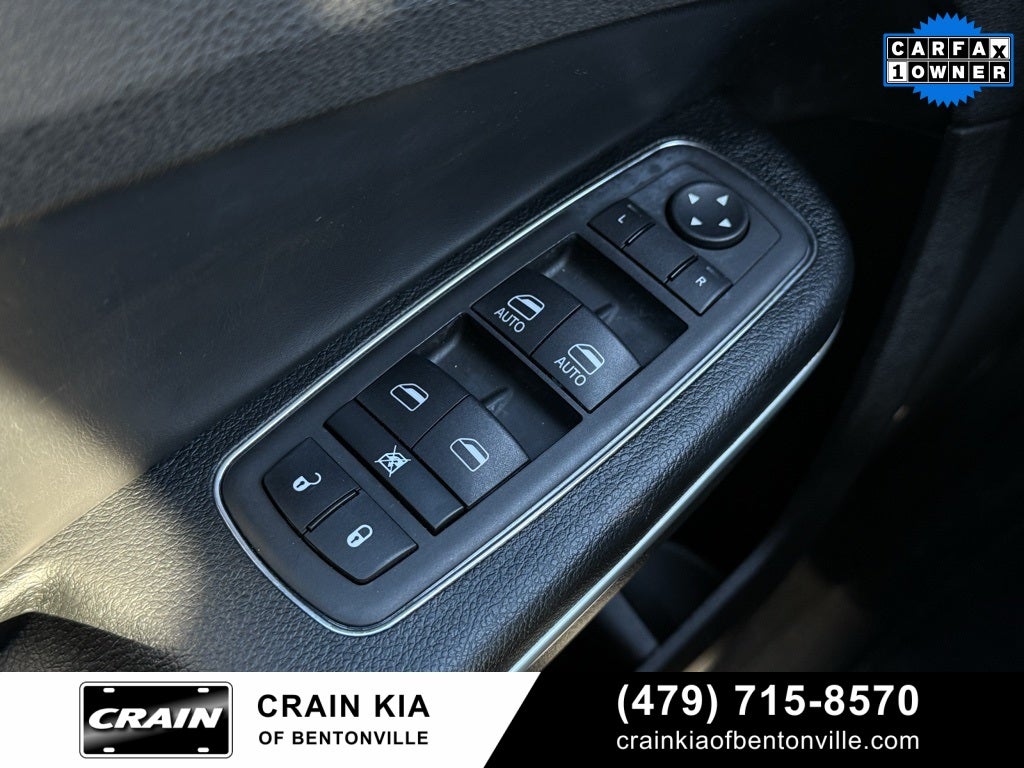 2023 Chrysler 300 S - PANORAMIC SUNROOF / CARFAX ONE OWNER