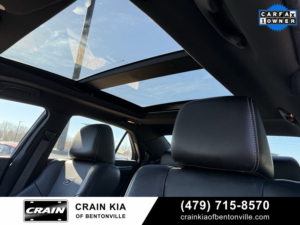 2023 Chrysler 300 S - PANORAMIC SUNROOF / CARFAX ONE OWNER