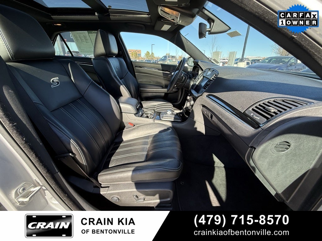 2023 Chrysler 300 S - PANORAMIC SUNROOF / CARFAX ONE OWNER
