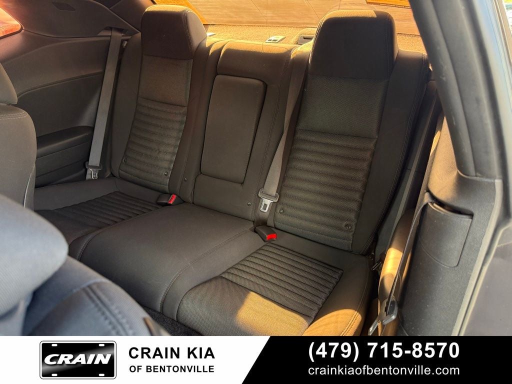 2013 Dodge Challenger SXT - CLEAN CARFAX HISTORY