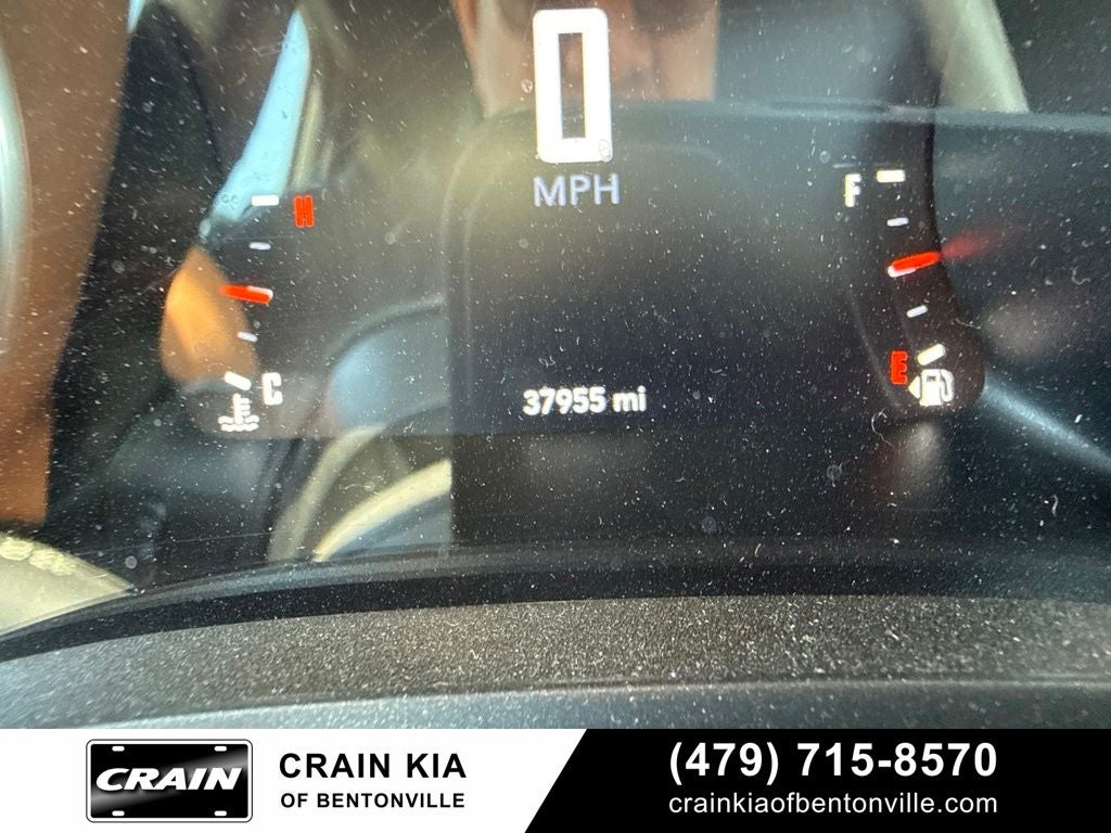 2017 Dodge Challenger R/T - CLEAN CARFAX / SUNROOF