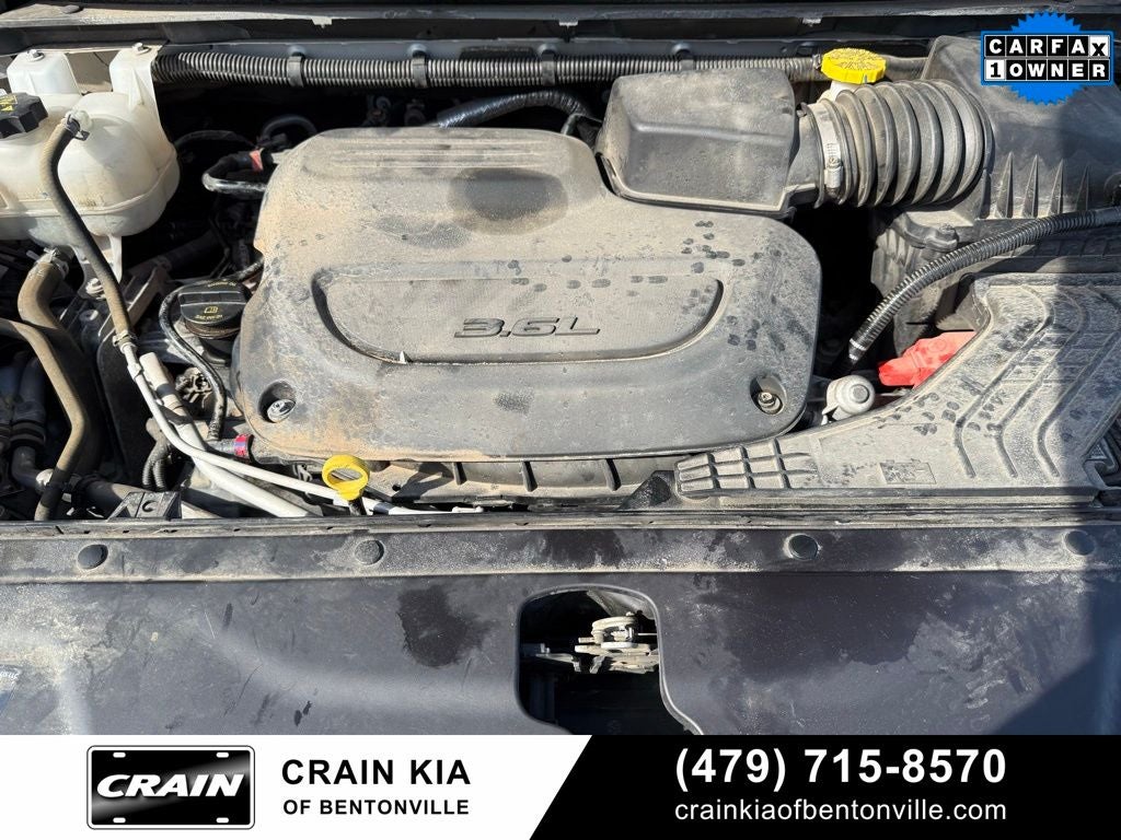 2024 Chrysler Pacifica Touring L - CLEAN CARFAX / ONE OWNER