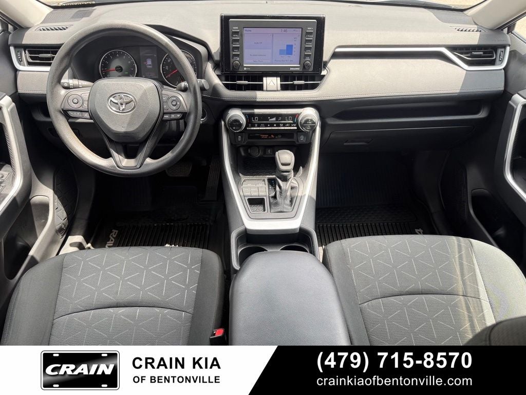 2021 Toyota RAV4 XLE - AWD / CLEAN CARFAX / ONE OWNER