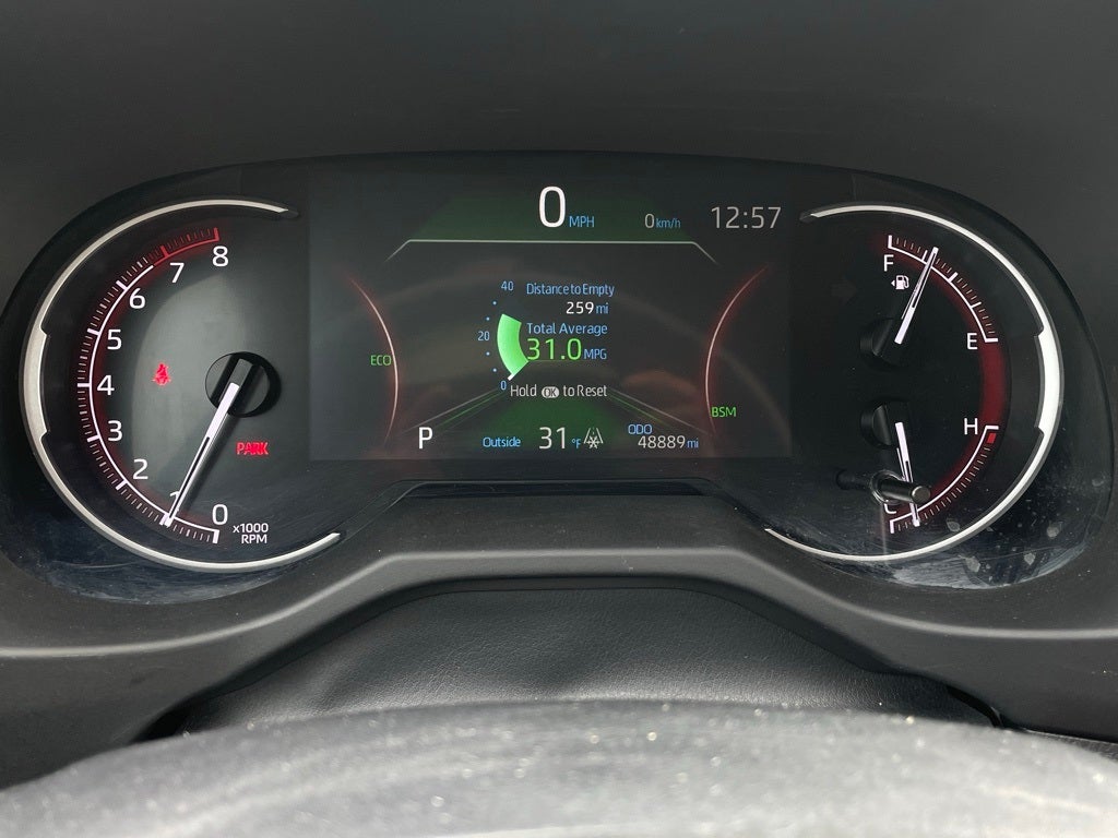 2024 Toyota RAV4 XLE - CLEAN CARFAX / ONE OWNER