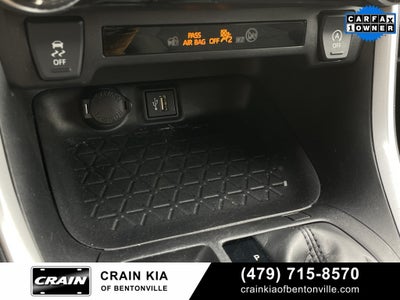 2024 Toyota RAV4 XLE - CLEAN CARFAX / ONE OWNER