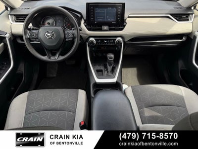 2021 Toyota RAV4 XLE - CLEAN CARFAX HISTORY