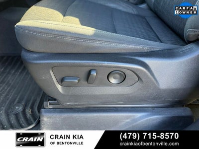 2022 Chevrolet Silverado 1500 Custom - 4WD / CLEAN CARFAX / ONE OWNER