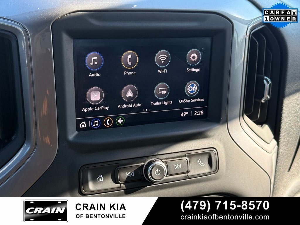 2022 Chevrolet Silverado 1500 Custom - 4WD / CLEAN CARFAX / ONE OWNER