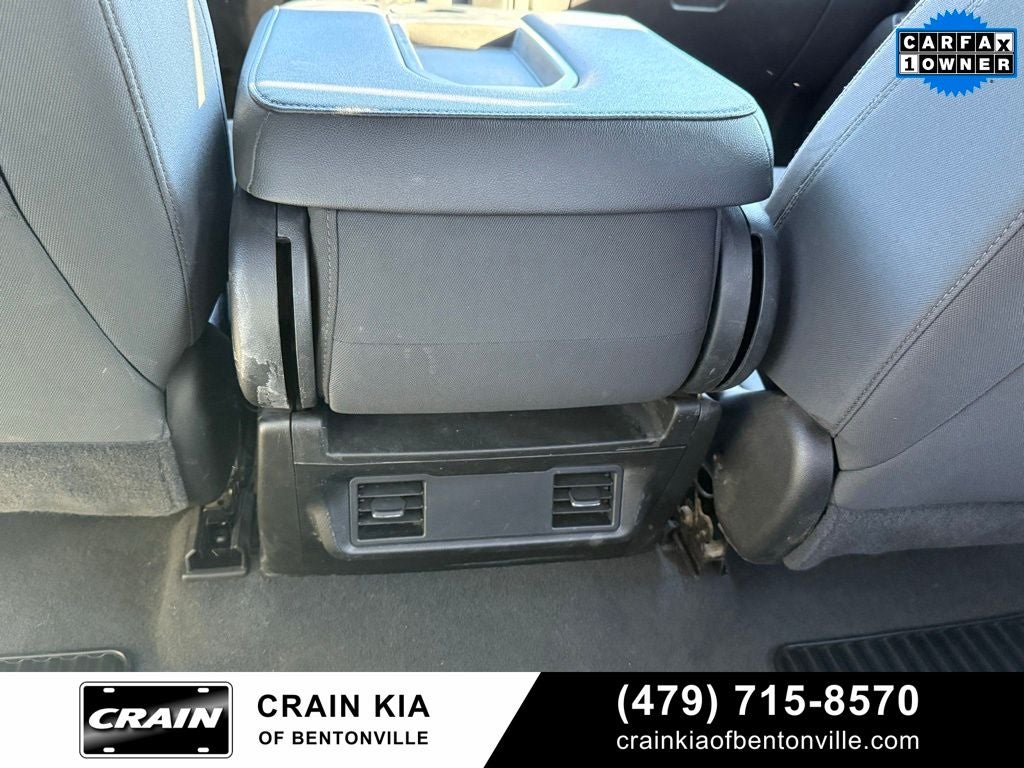 2022 Chevrolet Silverado 1500 Custom - 4WD / CLEAN CARFAX / ONE OWNER