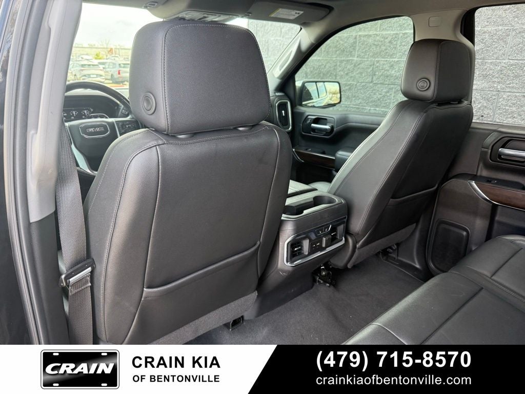 2021 GMC Sierra 1500 SLT - 4WD / CLEAN CARFAX HISTORY